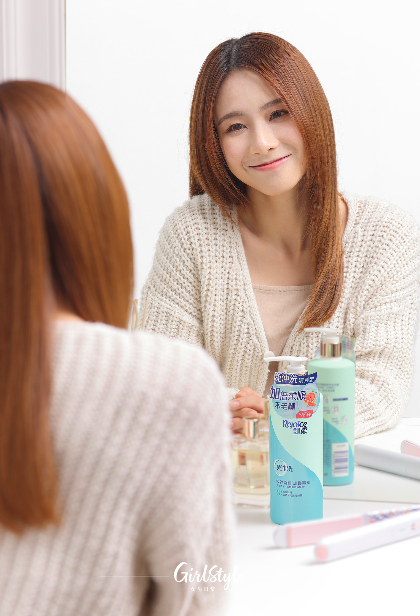 Rejoice免沖洗護髮精華（清爽型）感質清爽水潤，每天洗髮後，編髮前，美編都會用！ 