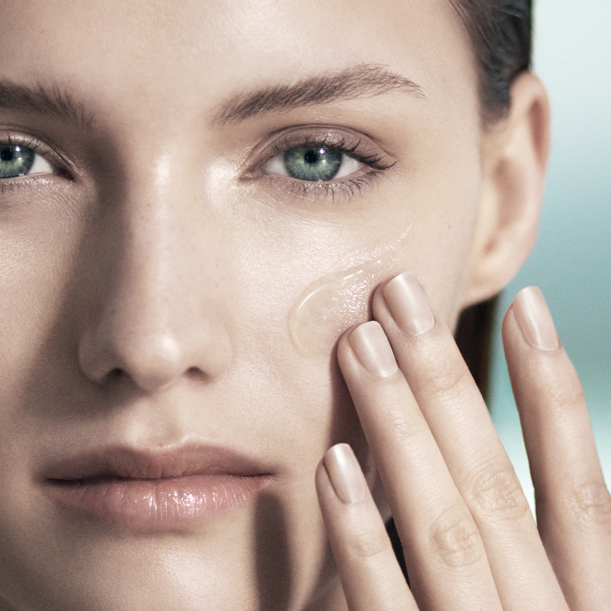 絲絨觸感，柔滑易推，讓人一試傾心！