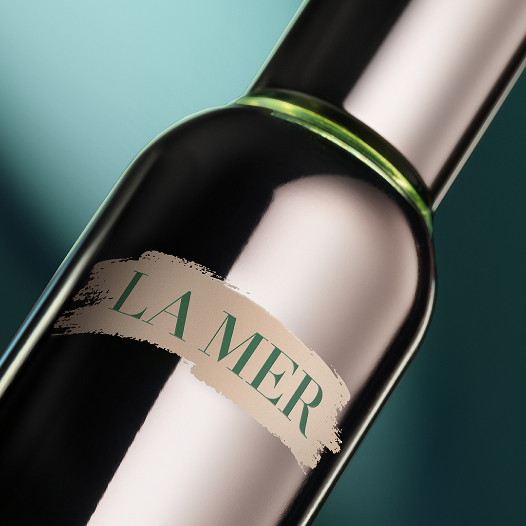 La Mer 全新提升緊緻精華一推出即風靡全港,成為無數愛美女生的談論新品。