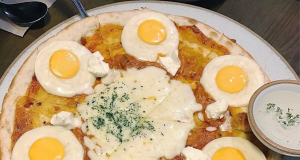 韓迷必試! 超人氣「芝士雞蛋Pizza」| 韓國美食 | 放假去邊